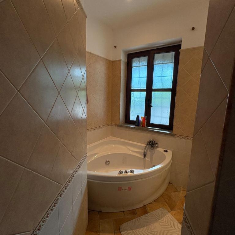 Charming Bracciano Home for a Peaceful Escape - Appartamento con 2 Camere da Letto - 11