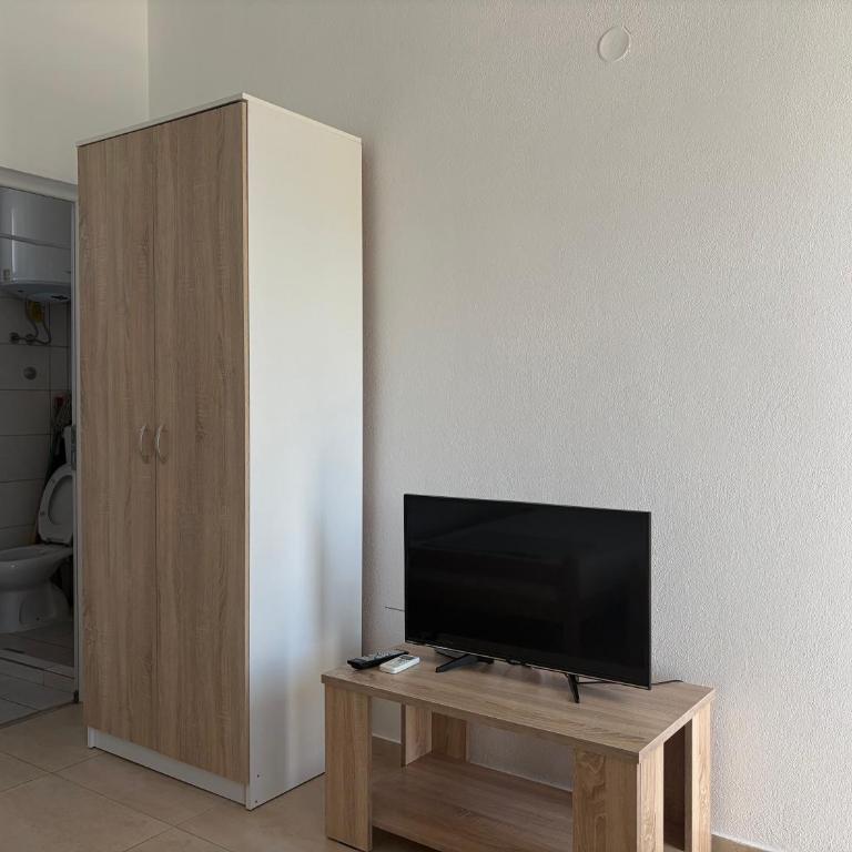 Apartmani DEMIR - Vierbettzimmer mit Balkon - 10