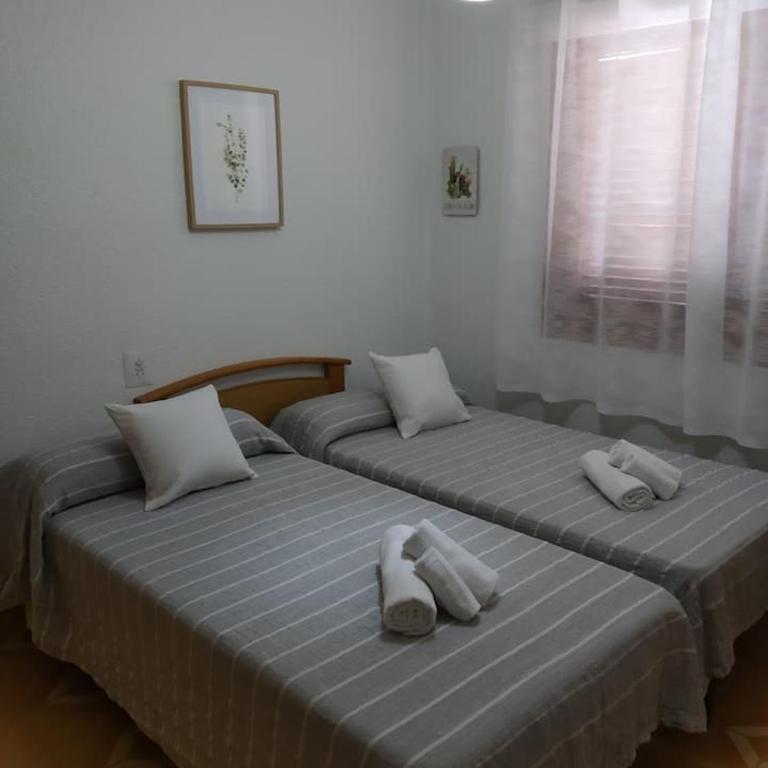 Adosado con jardin privado y piscina - Casa de 4 dormitorios - 26