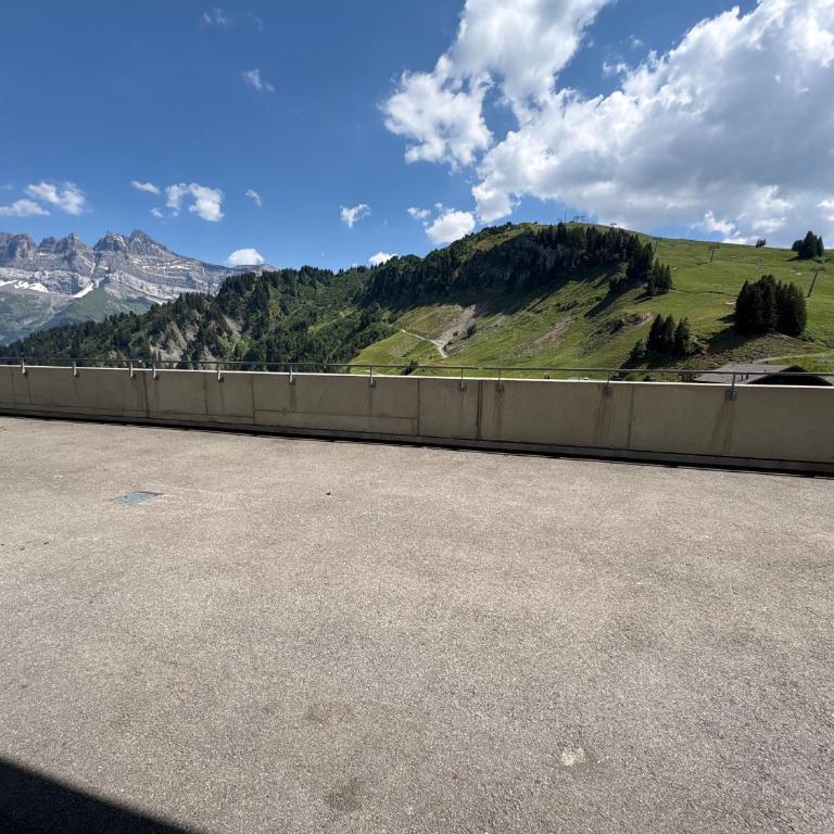 Design Neuf - Vue Dents du Midi - Spot VTT et Rando - Apartment mit 2 Schlafzimmern und Terrasse - 3
