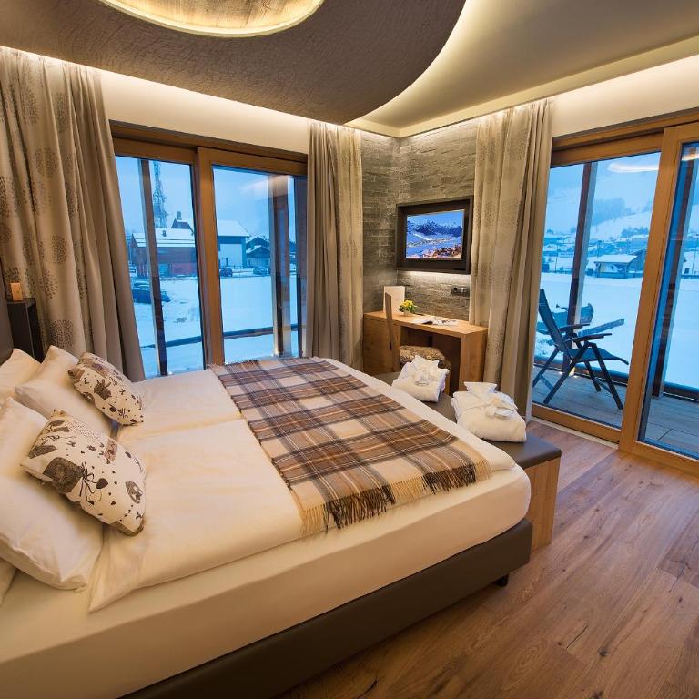 Hotel Roberta Alpine Adults only - Double or Twin Room with Mountain View - 4