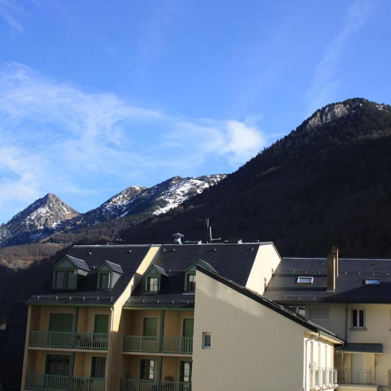 Appartement plein centre 40m2 2 balcons - Appartement - 10