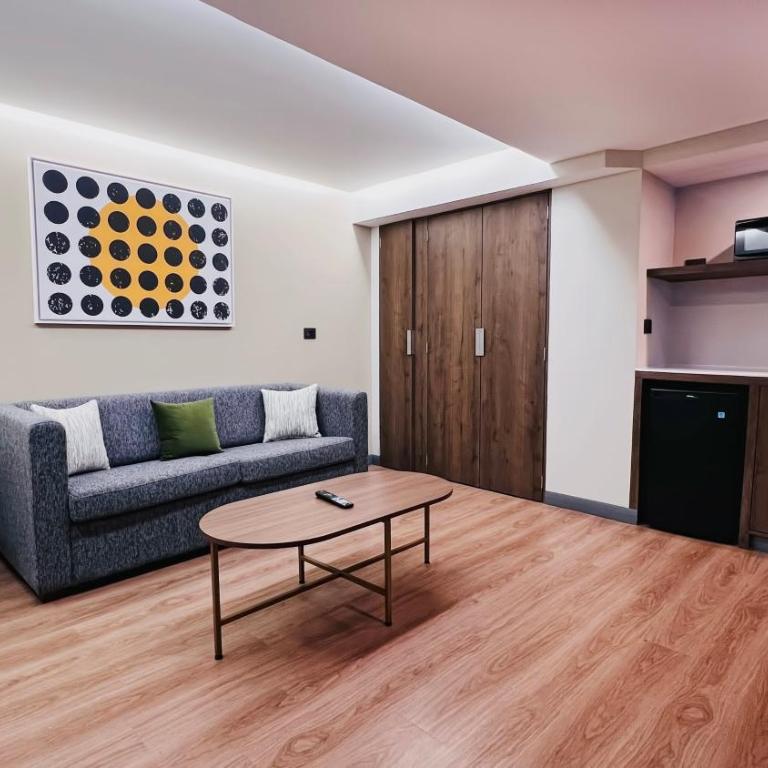 Holiday Inn Mexico City-Plaza Universidad by IHG - Premium King Room - 2