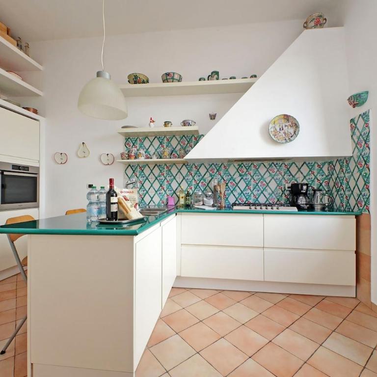 Charming Vatican apartment 150m2 - 1600sq ft - Appartamento con 3 Camere da Letto - Piano Alto - 5