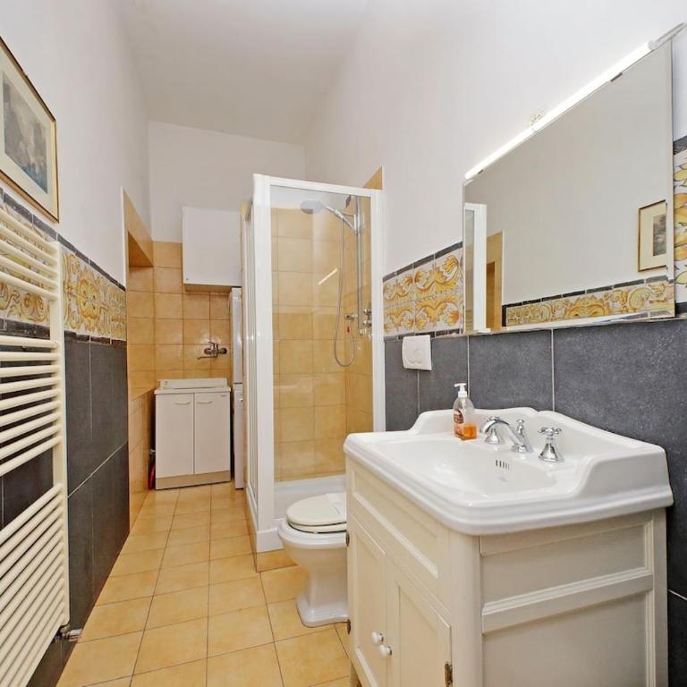 Charming Vatican apartment 150m2 - 1600sq ft - Appartamento con 3 Camere da Letto - Piano Alto - 11