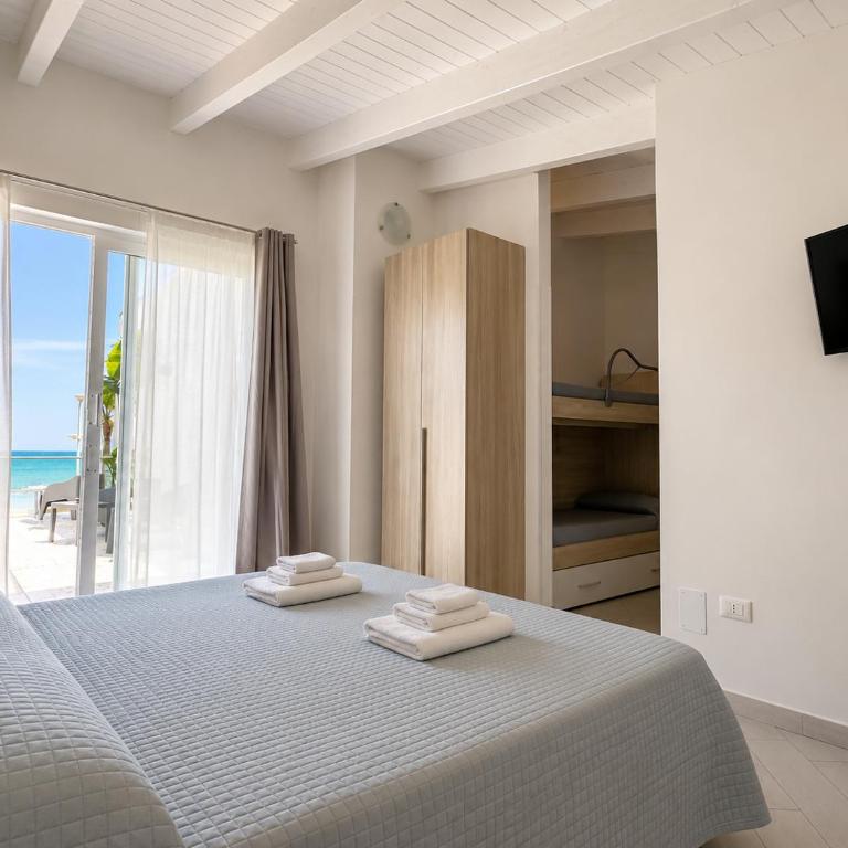 CARFAGNINI ROOMS - Camera Quadrupla con Vista Mare - 3