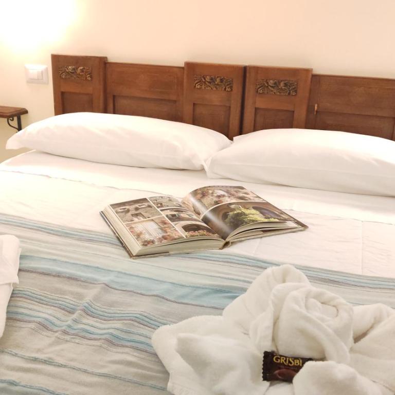 La Suite di San Rufino by MyAssisiSuite - Dormi in una Casa del '400 - 75 mq, RARO PIANO TERRA senza Barriere Architettoniche - 2 Veri Letti Matrimoniali, Zero Divani Letto - LIVE CHECK-IN, No Key Box, 2 Real Beds - Mówimy po polsku - Appartamento Superior - 3