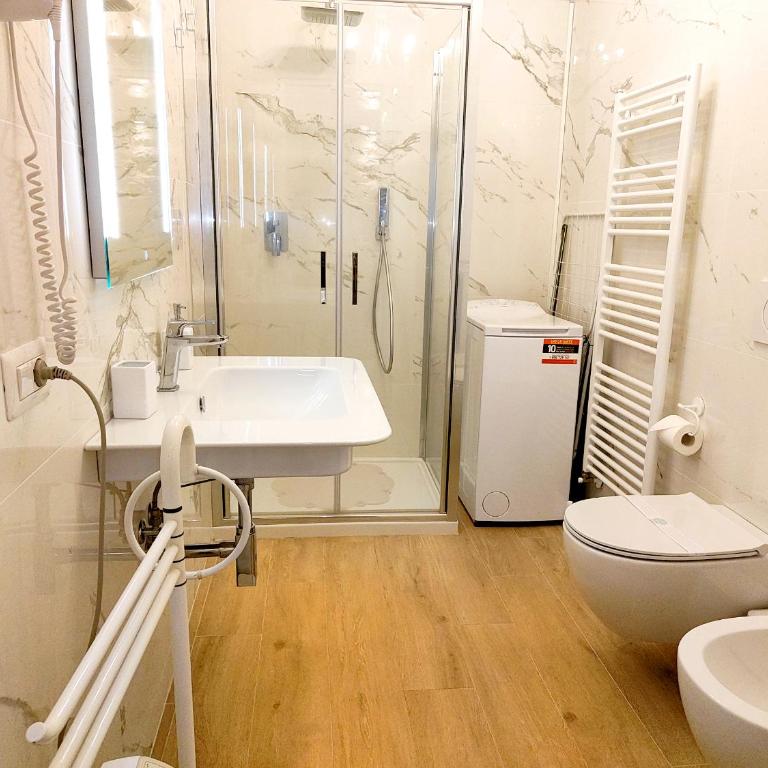 La Suite di San Rufino by MyAssisiSuite - Dormi in una Casa del '400 - 75 mq, RARO PIANO TERRA senza Barriere Architettoniche - 2 Veri Letti Matrimoniali, Zero Divani Letto - LIVE CHECK-IN, No Key Box, 2 Real Beds - Mówimy po polsku - Appartamento Superior - 5