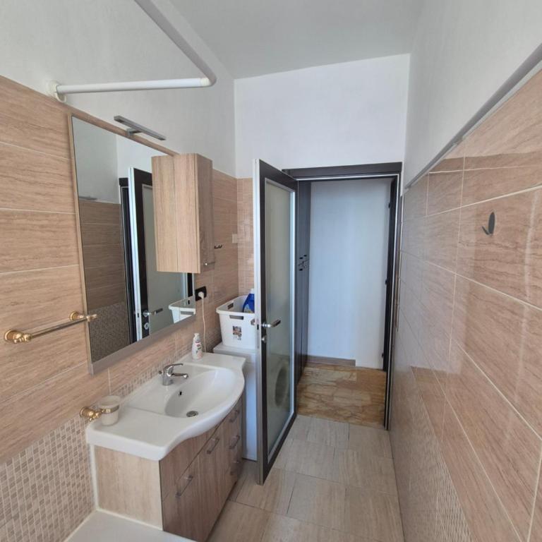 Fabio's Apartment - Motor Village - One-Bedroom Apartment - 10