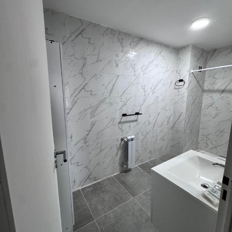 Monoambiente premium en Neuquén - Apartamento de 1 dormitorio - 3