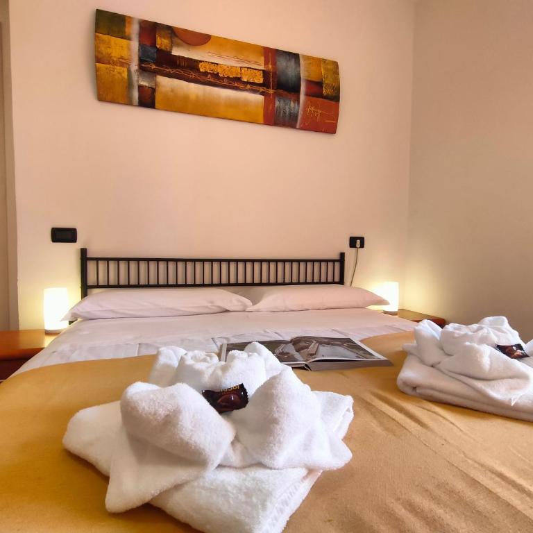 La Suite di Santa Chiara by MyAssisiSuite - Dormi in una Casa del '400 - 125 mq, RARO PIANO TERRA - 3 Veri Letti Matrimoniali, Zero Divani Letto - LIVE CHECK-IN, No Key Box, 3 Real Beds, Jacuzzi - Mówimy po polsku - Appartamento Deluxe con 2 Camere da Letto - 18