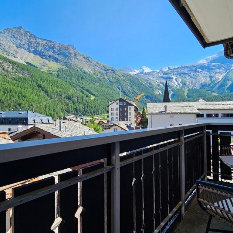 Village Center Apartment - STERN - Apartment mit 2 Schlafzimmern und Bergblick - 16