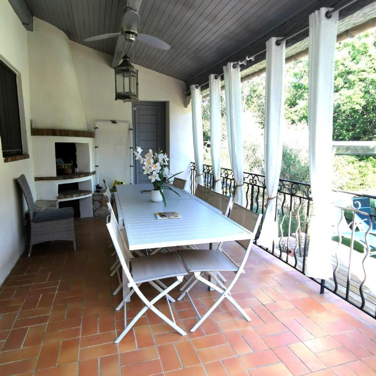 4-Star Air-Conditioned Villa with Heated Pool - Villa avec Piscine Privée - 40