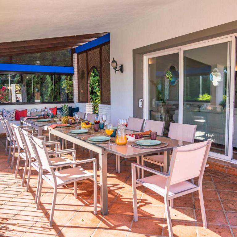 Villa 10 Luxe by Lirios Village Marbella - Superb Location and Heated Pool - Casa de 8 dormitorios - 17