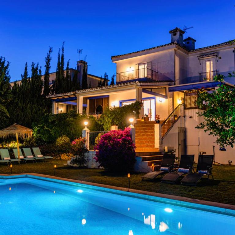 Villa 10 Luxe by Lirios Village Marbella - Superb Location and Heated Pool - Casa de 8 dormitorios - 18
