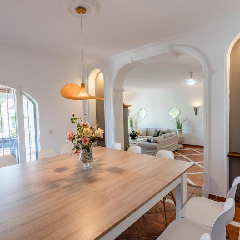 Villa 10 Luxe by Lirios Village Marbella - Superb Location and Heated Pool - Casa de 8 dormitorios - 31