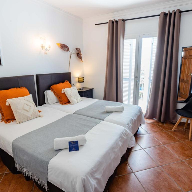 Villa 10 Luxe by Lirios Village Marbella - Superb Location and Heated Pool - Casa de 8 dormitorios - 33