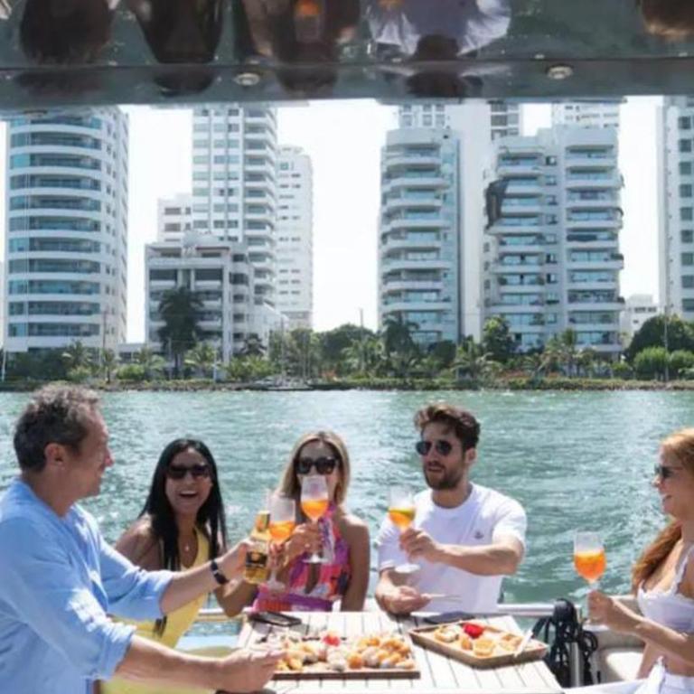 Apartamento con vista al mar, salida a la playa, aire acondicionado y jacuzzi - Apartment - 19