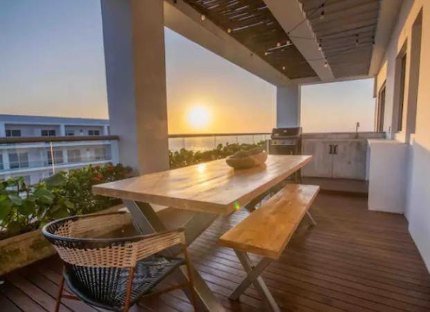 Apartamento con vista al mar, salida a la playa, aire acondicionado y jacuzzi - Apartment - 33
