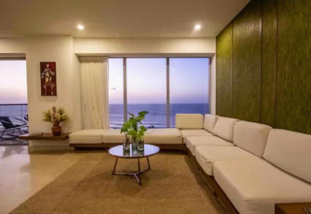Apartamento con vista al mar, salida a la playa, aire acondicionado y jacuzzi - Apartment - 52