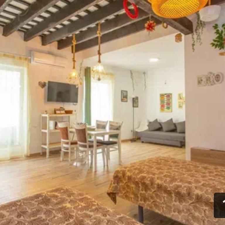 Solera Sherry - One-Bedroom Apartment - 5