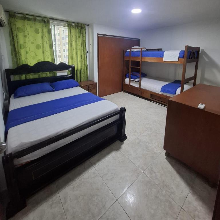 Apto Buritaca Piso 8 - Three-Bedroom Apartment - 11