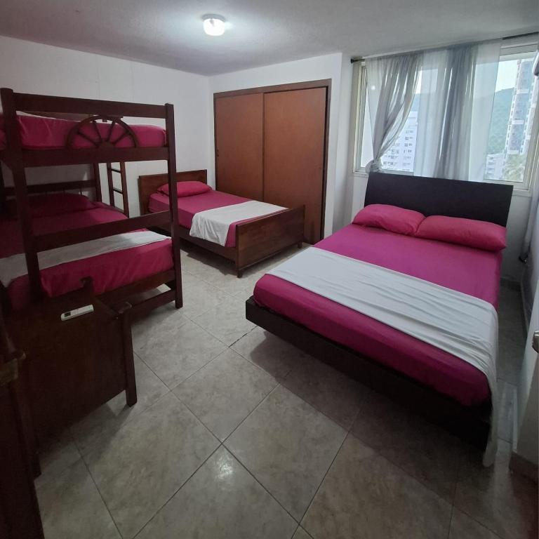 Apto Buritaca Piso 8 - Three-Bedroom Apartment - 9