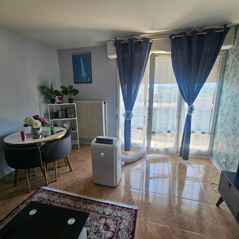 Le Marbré design 60m2, 2 Stars, Free parking - Apartamento de 1 dormitorio - 5