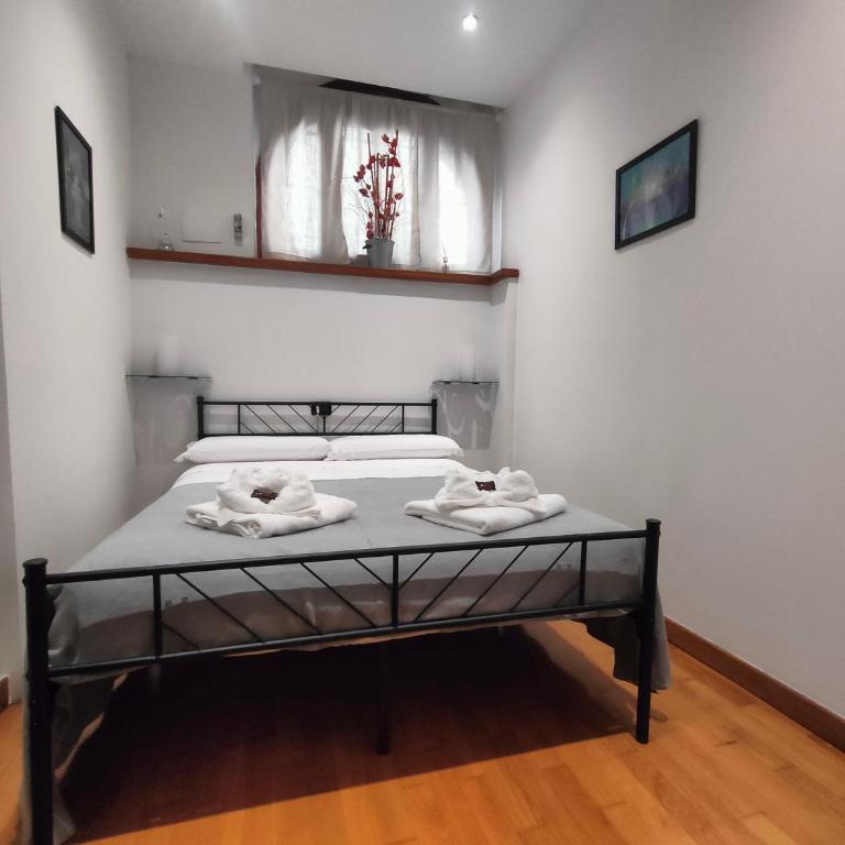 All'Ombra di Santa Chiara by MyAssisiSuite - Dormi in una Casa del '400 - 140 mq, RARO PIANO TERRA - 4 Veri Letti Matrimoniali, Zero Divani Letto - LIVE CHECK-IN, No Key Box, 4 Real Beds, Jacuzzi - Mówimy po polsku - Appartamento Deluxe con 3 Camere da Letto - 23