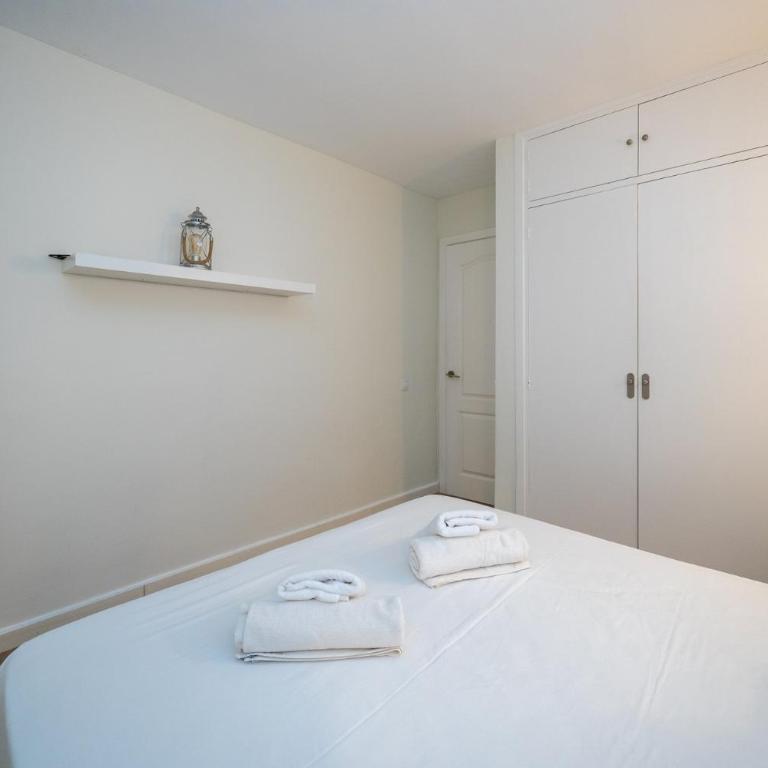 GuestReady - Fuentebravia with terrace and pool - Two-Bedroom Apartment - 22