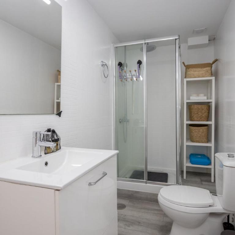 GuestReady - Fuentebravia with terrace and pool - Two-Bedroom Apartment - 29