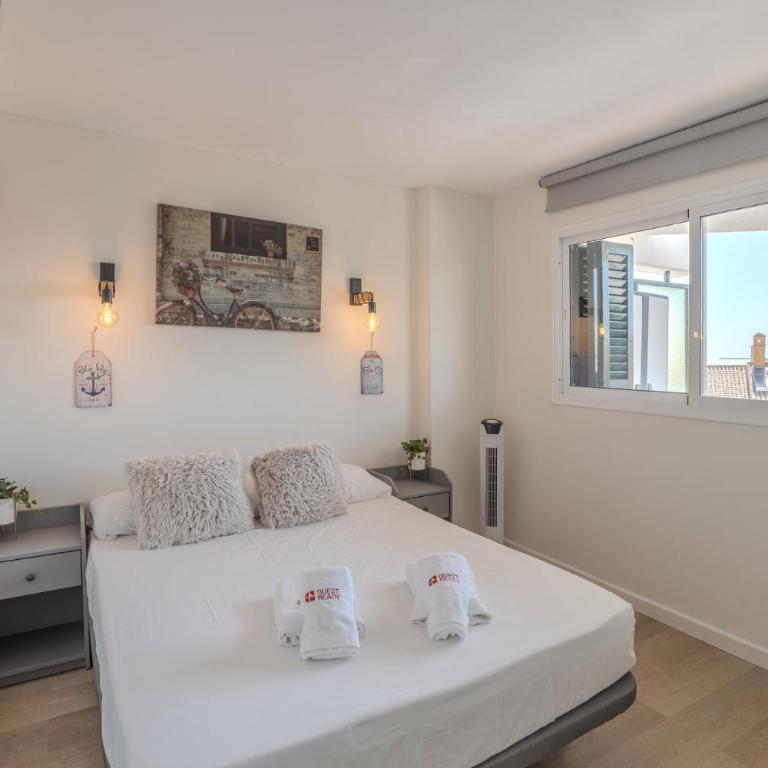 GuestReady - Fuentebravia with terrace and pool - Two-Bedroom Apartment - 3