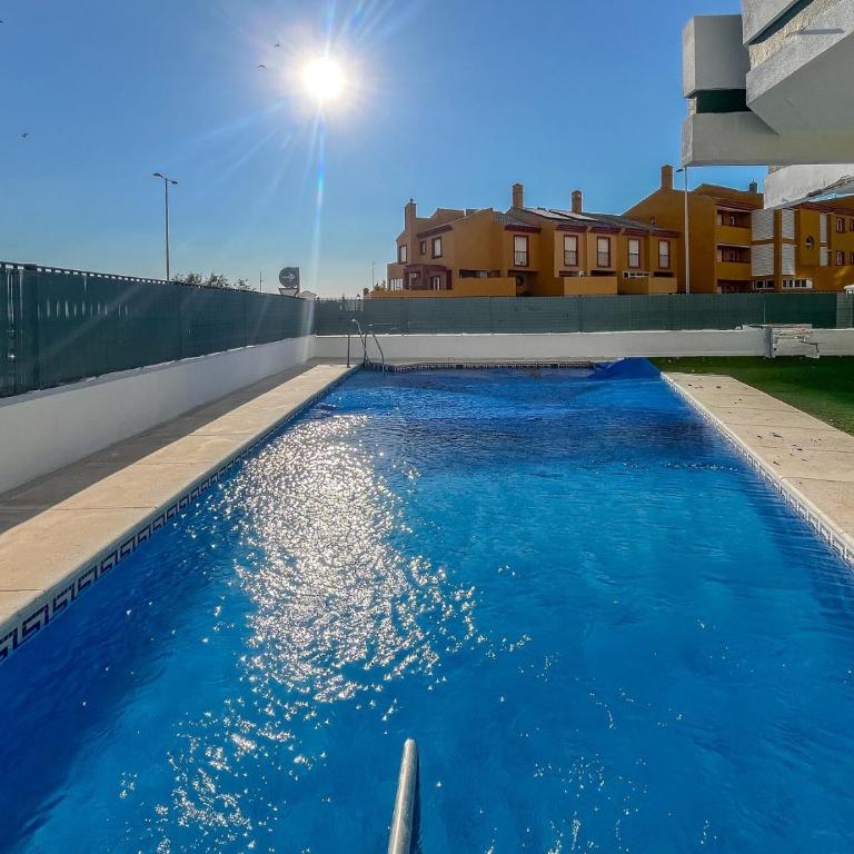 GuestReady - Fuentebravia with terrace and pool - Two-Bedroom Apartment - 5