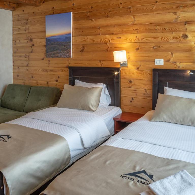 Hotel Enigma - Dvokrevetna Soba sa Zasebnim Krevetima - 10