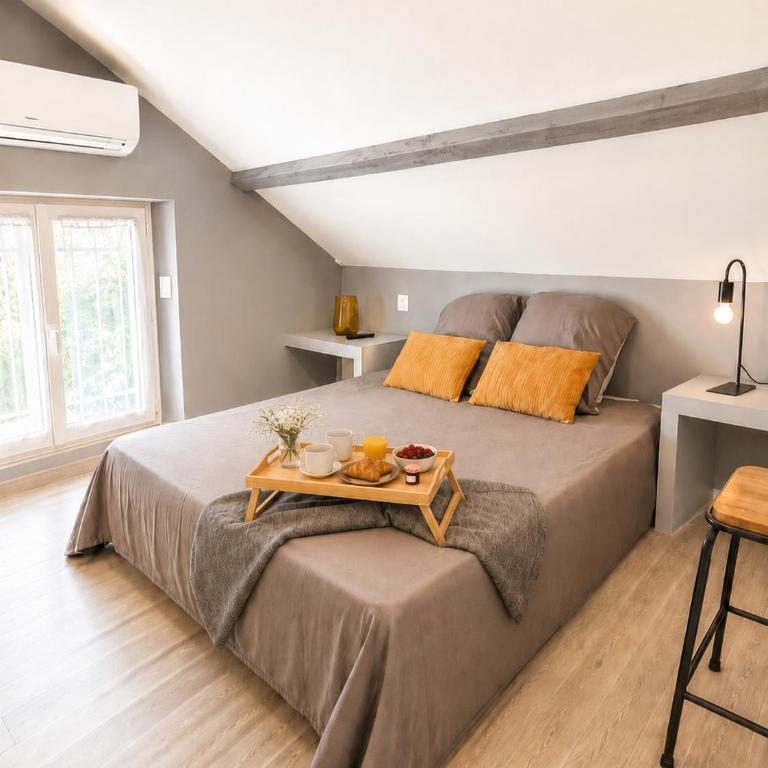 Petite maisonnette avec accés piscine - Maison 1 Chambre - 6
