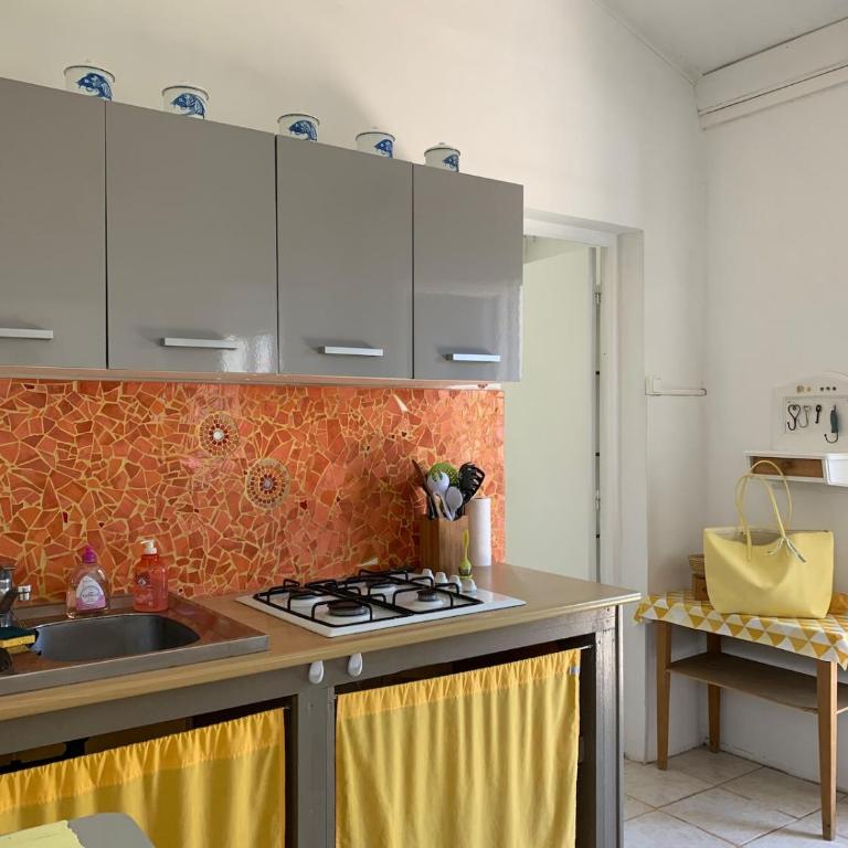 Madoujo petite villa à 200m de la plage - Maison 1 Chambre - 11