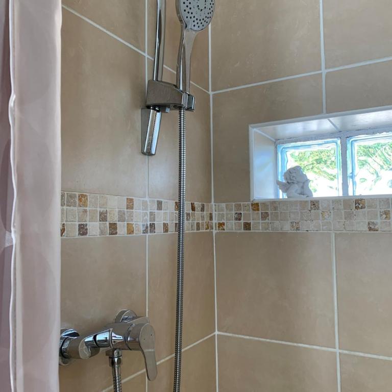 Madoujo petite villa à 200m de la plage - Maison 1 Chambre - 17