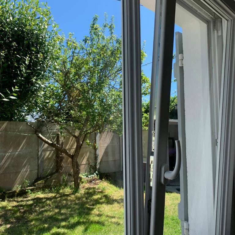 Madoujo petite villa à 200m de la plage - Maison 1 Chambre - 19