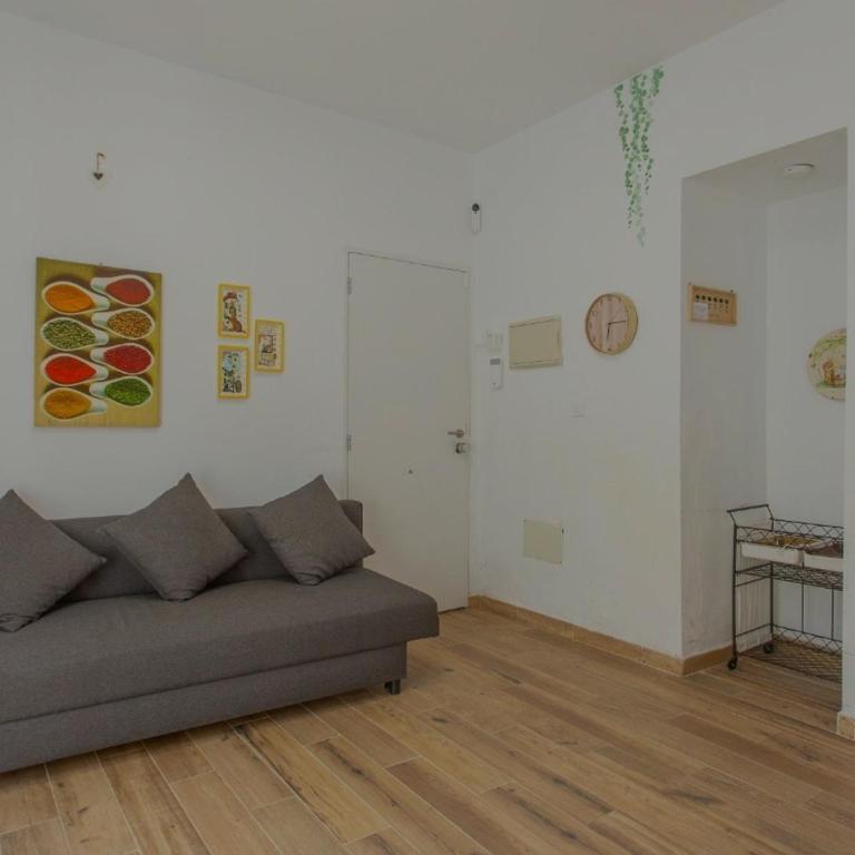 Solera Sherry - One-Bedroom Apartment - 10