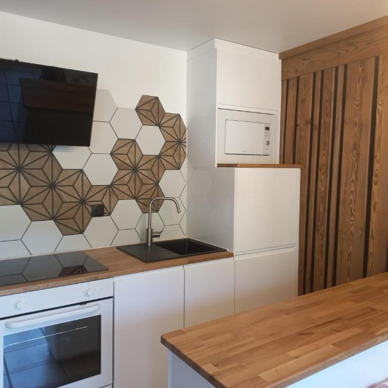 Cozy, village center, TMB Tour MontBlanc - Two-Bedroom Apartment - 5