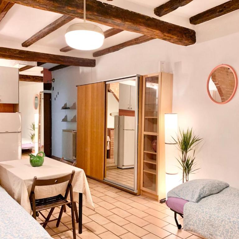 The Brick Wall - Bologna Center Residence - Appartamento con 1 Camera da Letto - 2
