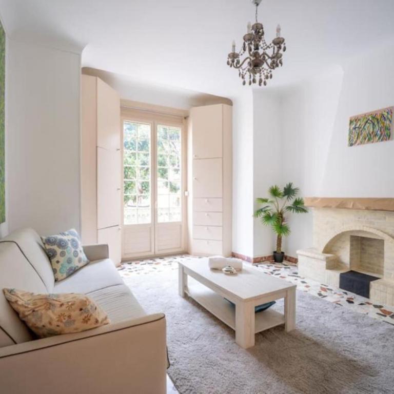Monte Carlo Monaco border, hypercenter, familly friendly - monthly rent - Appartement 2 Chambres - 3