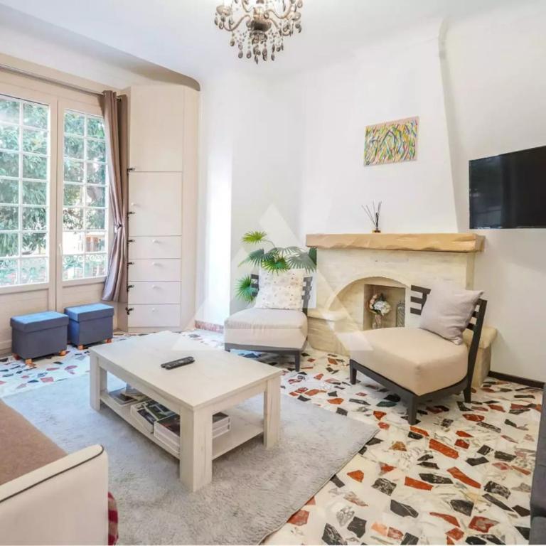 Monte Carlo Monaco border, hypercenter, familly friendly - monthly rent - Appartement 2 Chambres - 17
