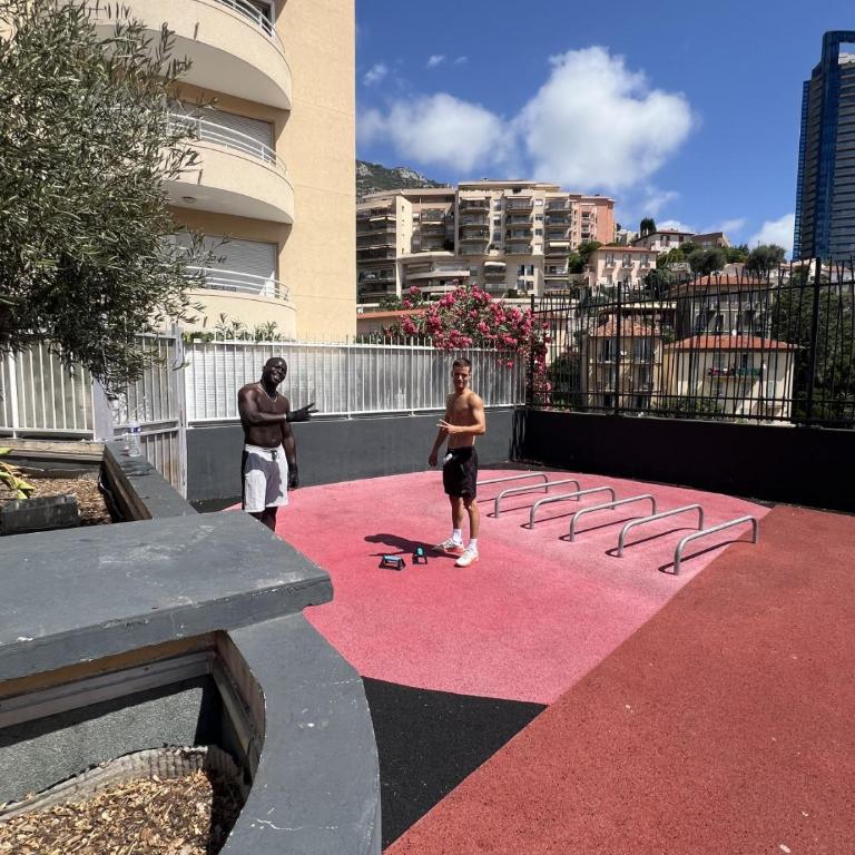 New Large Studio - Monaco Border - Sea View - Lift - Parking included - Chambre Double Deluxe avec Balcon - Vue sur Mer - 16
