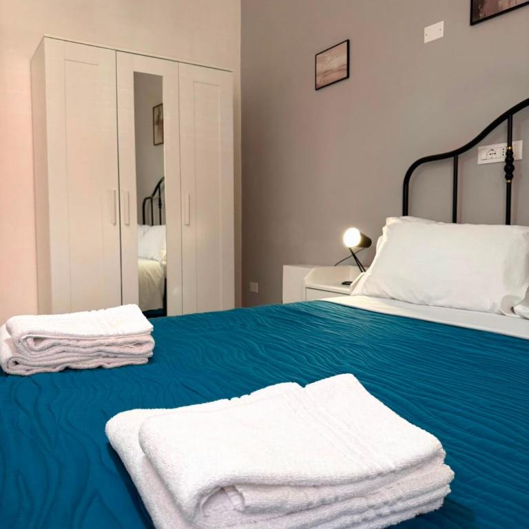 La Dimora degli Artisti - Bologna - Double Room with Private Bathroom - 3