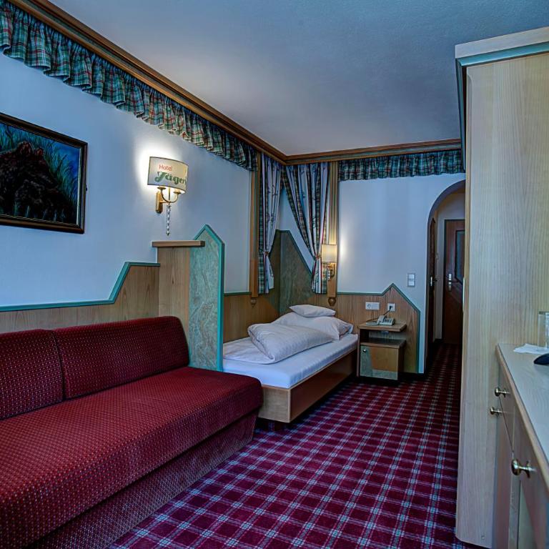 Hotel Jägerhof - Einzelzimmer mit Balkon - 1