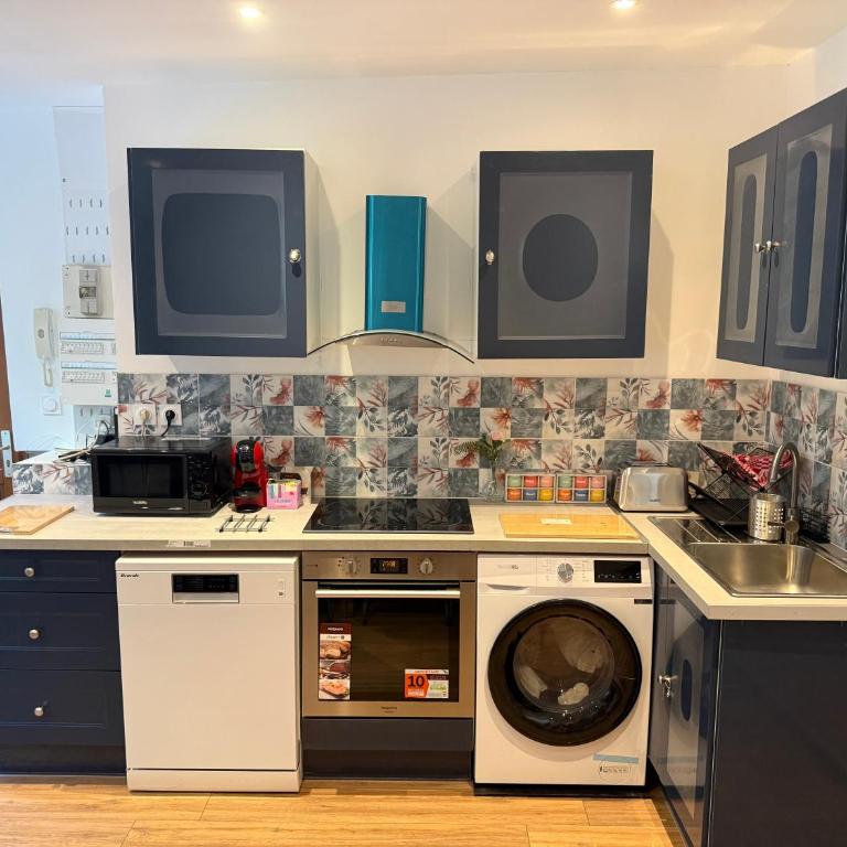 30 CHIC & COSY GRAND APPART 88m2 WIFI SMART TV HYPERCENTRE NETFLIX - Apartment mit 5 Schlafzimmern - 3