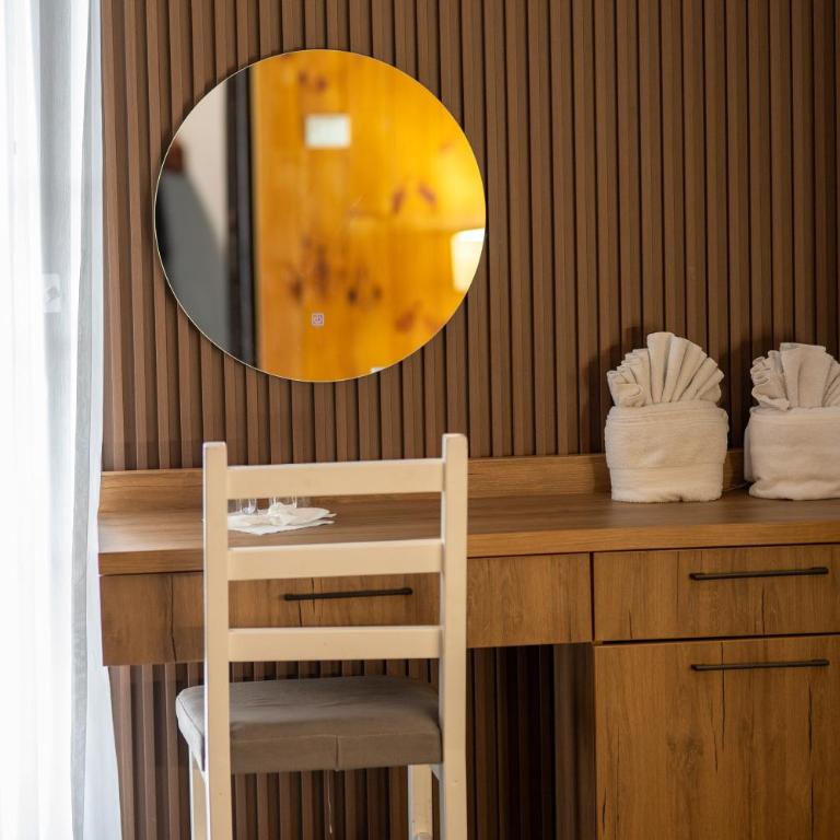 Rooms and apartmants Mirovic - Family Suite - 2