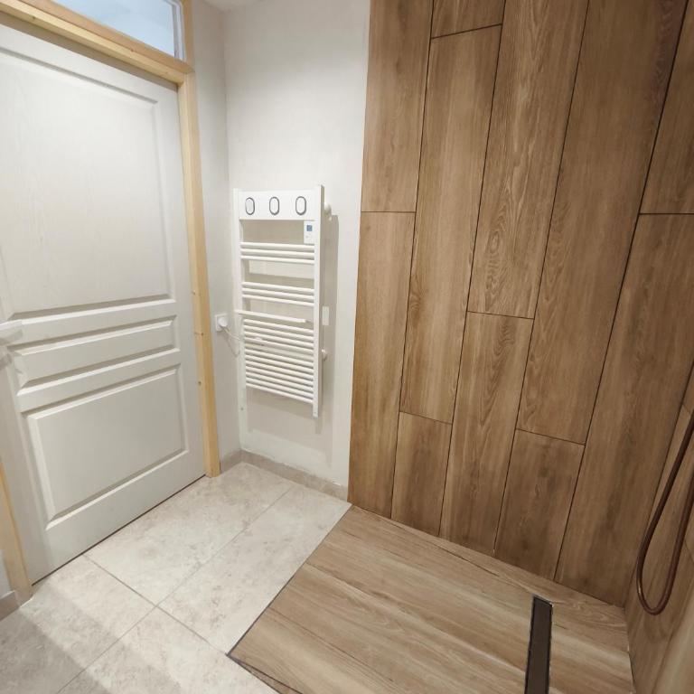 Six Duplex à la montagne POMPIERY - Apartamento - 2 niveles - 12