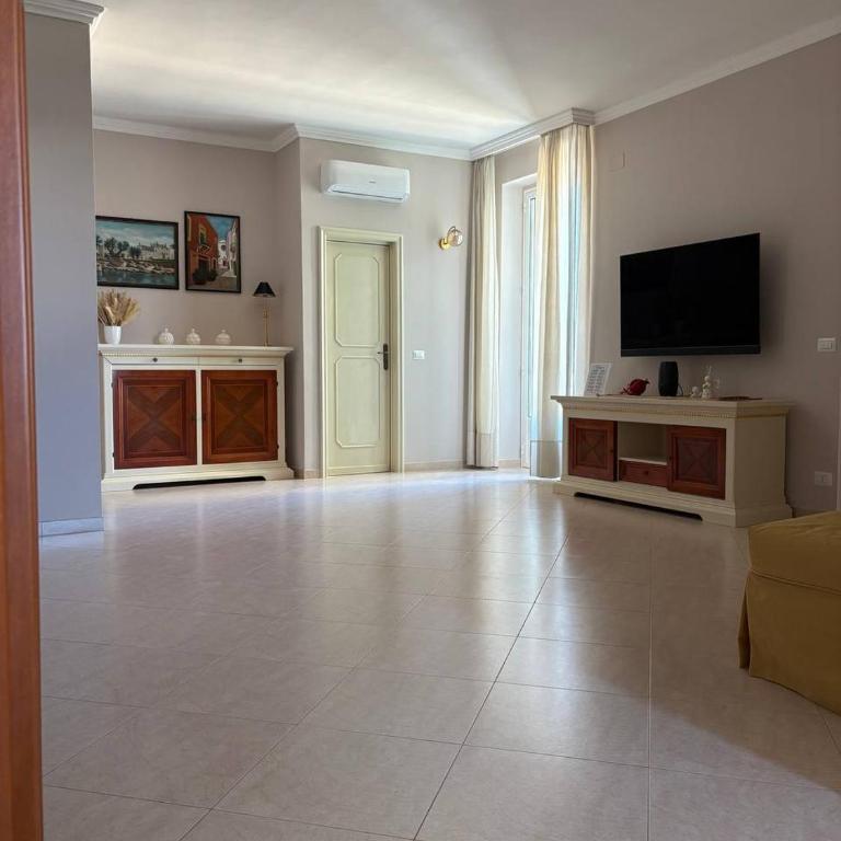 Apulia 24 - Guest House - Appartamento con 3 Camere da Letto - 2